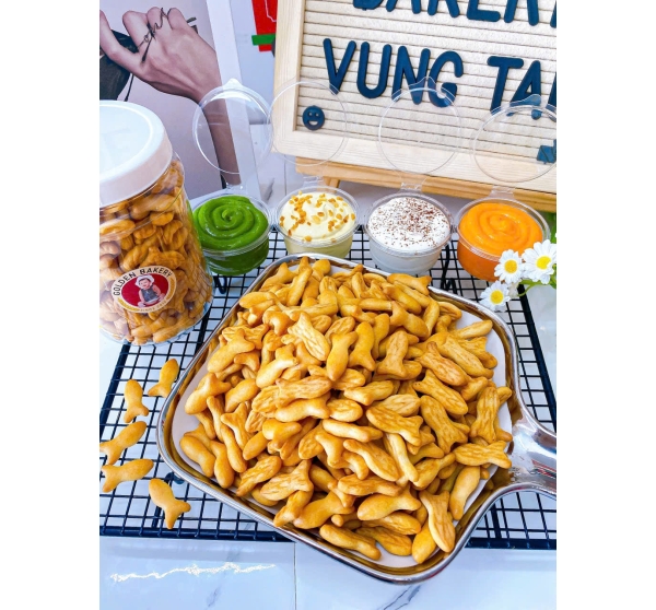 Bánh Quy Cá Chấm Kem